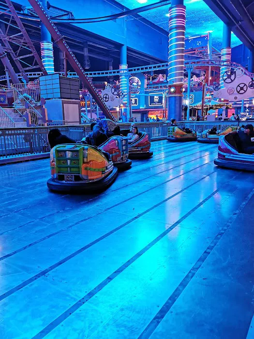 Skytropolis Indoor Theme Park Picture 6
