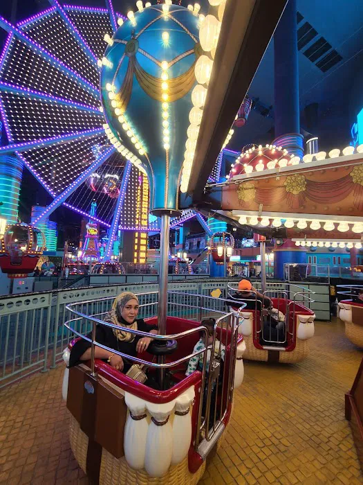 Skytropolis Indoor Theme Park Picture 5