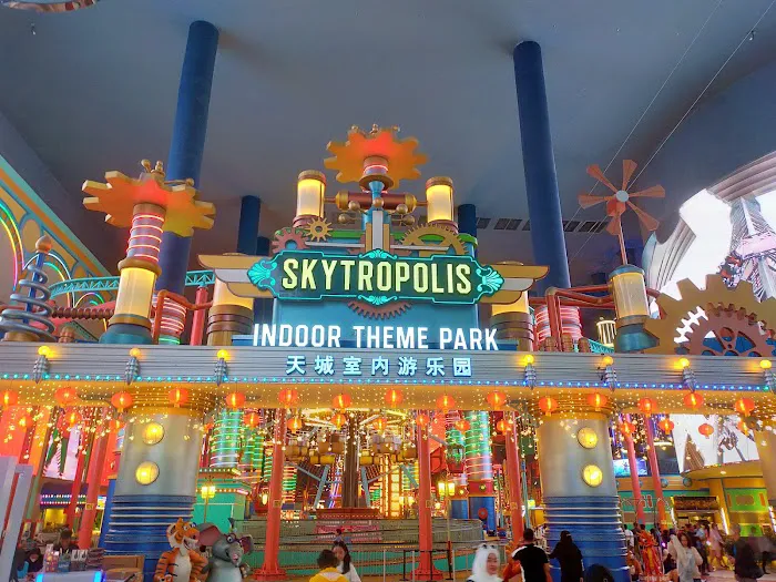 Skytropolis Indoor Theme Park Picture 2