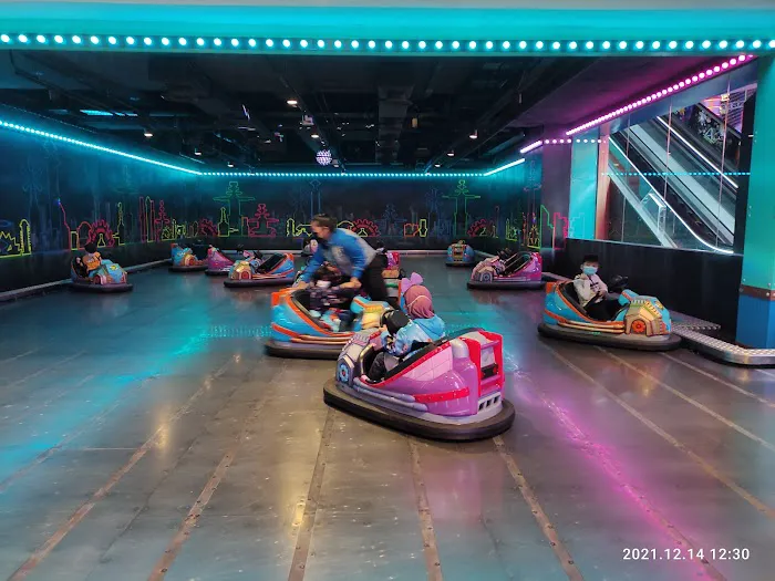 Skytropolis Indoor Theme Park Picture 8