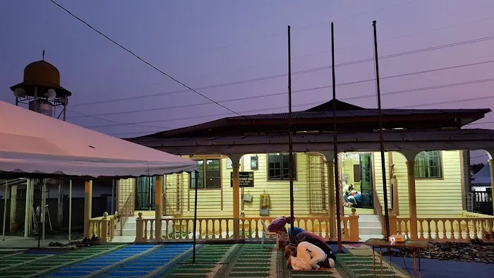 Surau Nurul Huda Picture 4