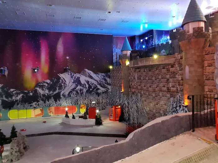 Snow World Picture 4