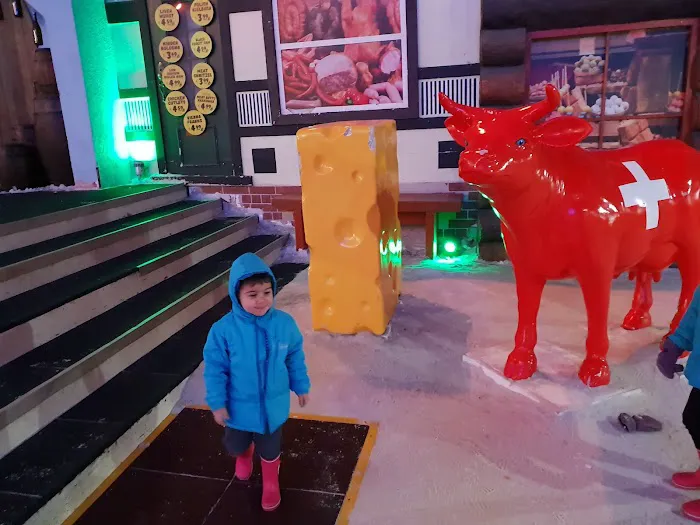 Snow World Picture 7