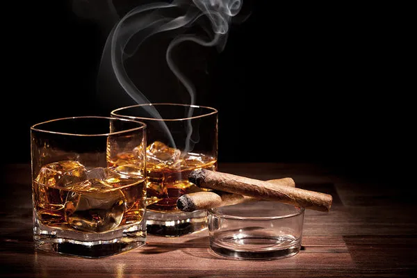 V Lounge Whisky Bar Picture 9