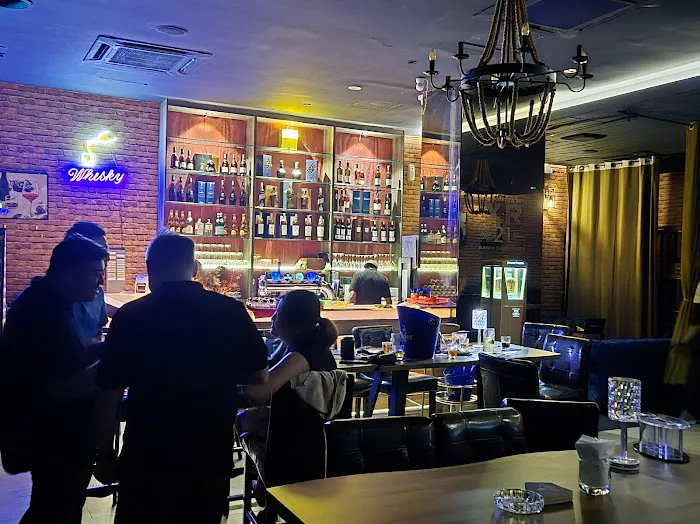 V Lounge Whisky Bar Picture 5