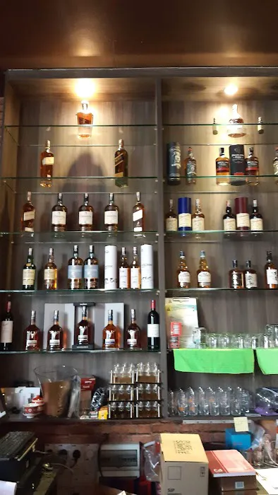 V Lounge Whisky Bar Picture 1