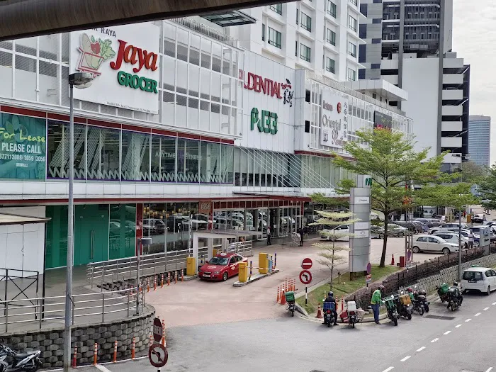 PJ33 Mall Picture 4