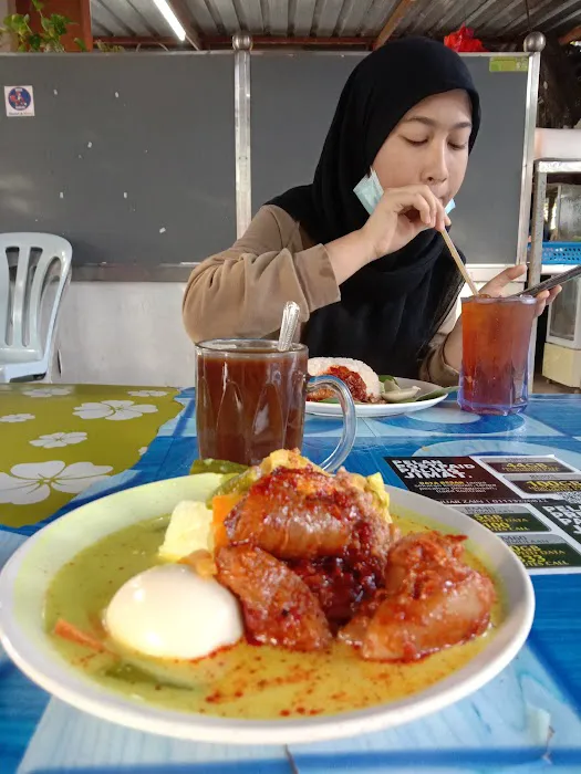 Nasi Lemak Pokok Ciku Picture 9