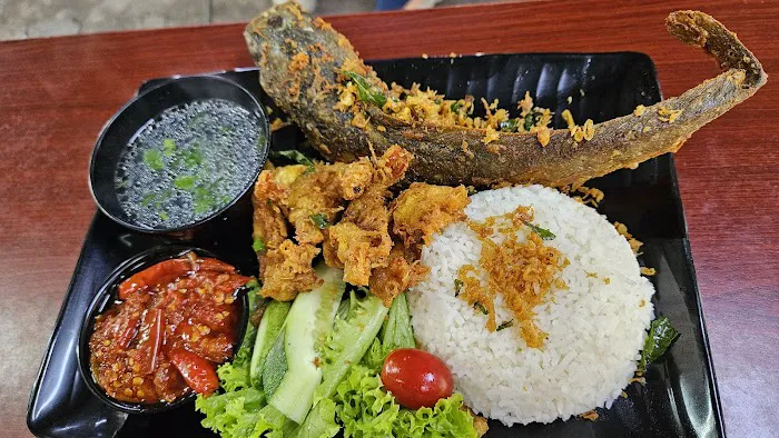 Nasi Lemak Pokok Ciku Picture 7