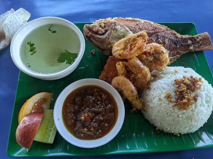 Nasi Lemak Pokok Ciku Picture 2