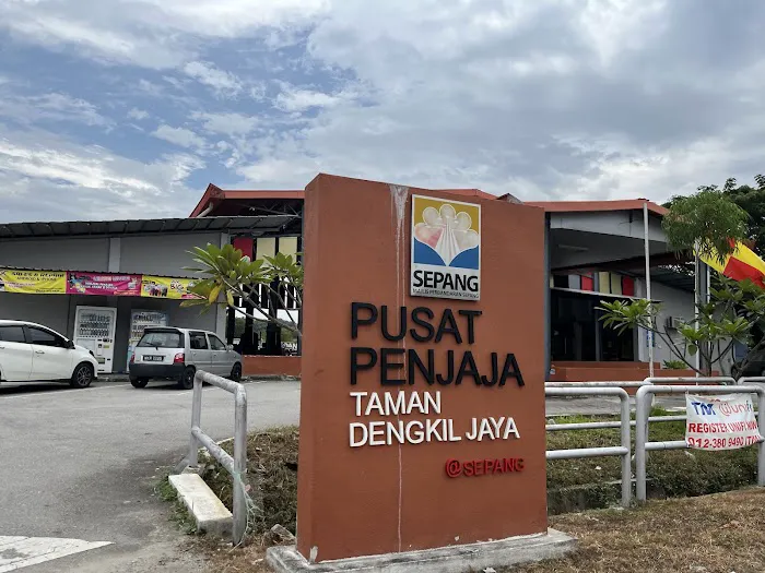 Pusat Penjaja Taman Dengkil Jaya Picture 5