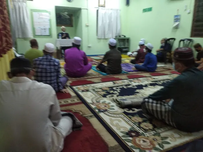 Surau Desa Dahlia Picture 2