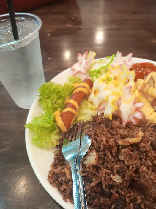 UFO KUANTAN WESTERN AND GRILL Picture 3