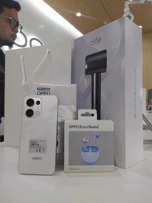 MY OPPO SPACE EAST COAST MALL Picture 4