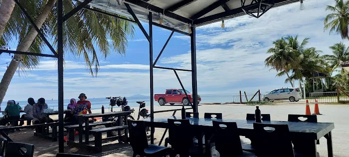 Penarik Beach Picture 7