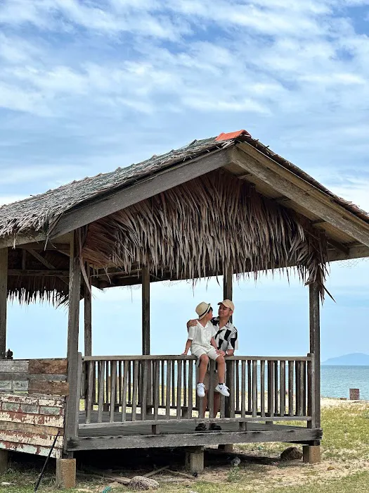 Penarik Beach Picture 8