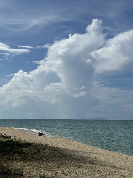 Penarik Beach Picture 4