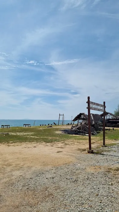 Penarik Beach Picture 9