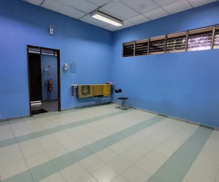 Surau Plaza Tol Shah Alam
