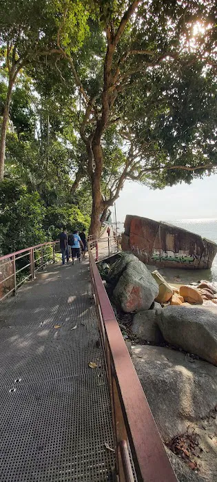 Teluk cempedak Picture 4
