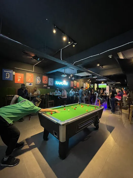 Hangout Sports Cafe & Bar Picture 6