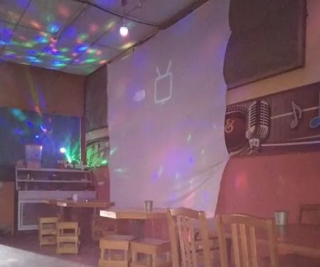 Pusat Karaoke Serindit & Cafe