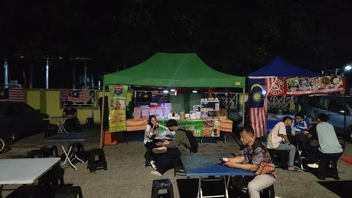 Route 11 Nasi lemak Panas Picture 3