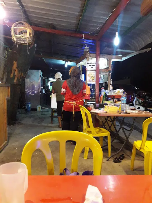 Azizi Tomyam Picture 4