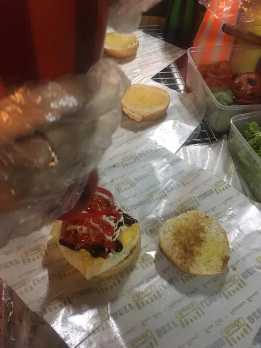 Pok Deq Burger Picture 1