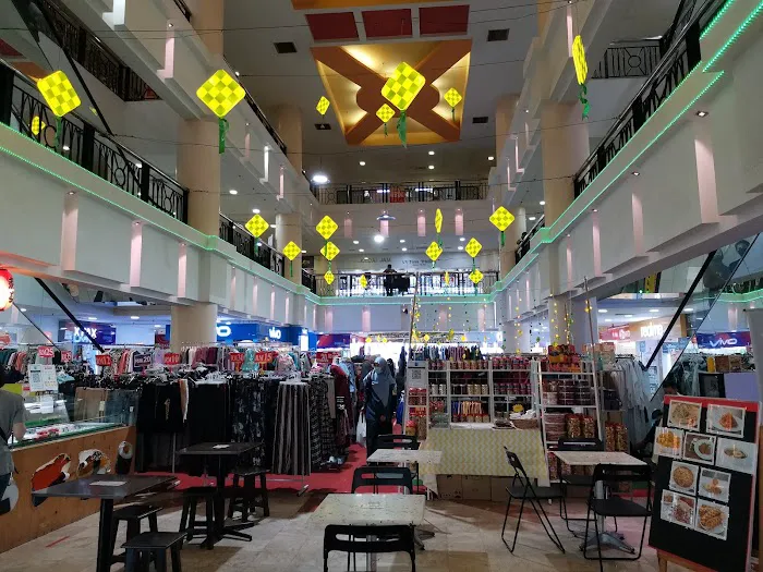 Spectrum Shopping Mall Picture 2