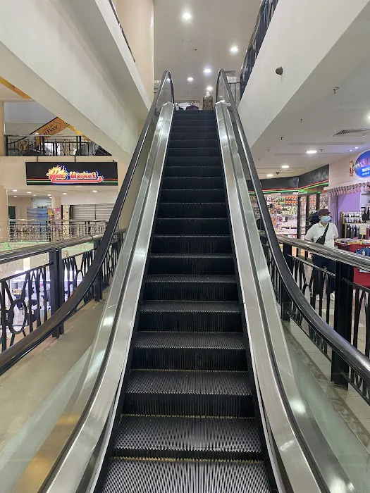 Spectrum Shopping Mall Picture 5