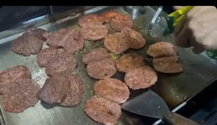 kuning's burger KKB Picture 4