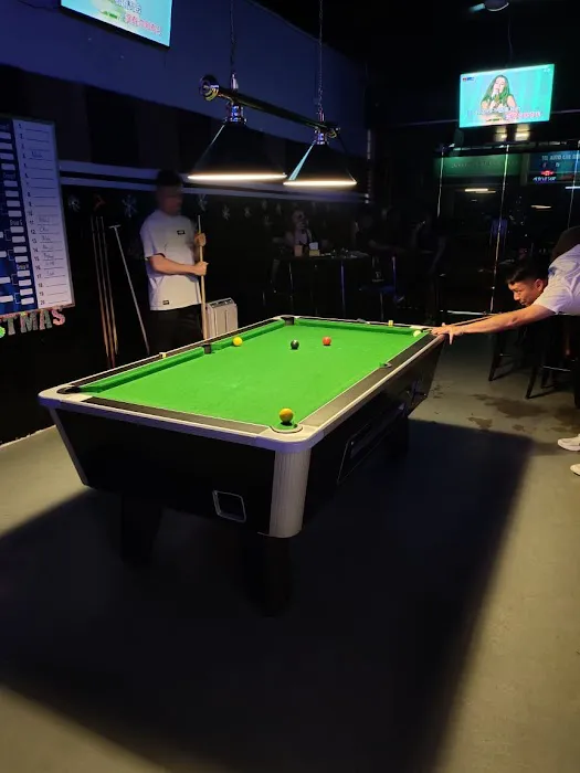 V Seven Lounge Picture 2