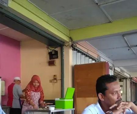 Gerai Sabar Menanti