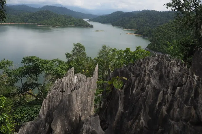 Limestone Island Picture 1