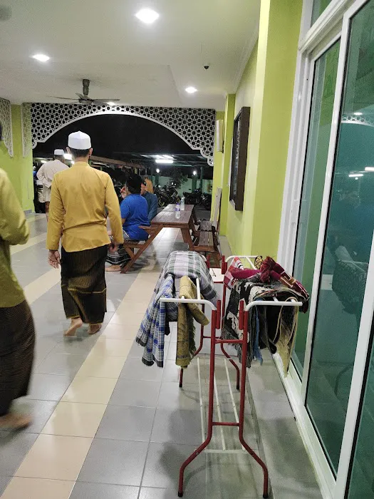 Surau Al Iman Taman Dengkil Jaya Picture 9