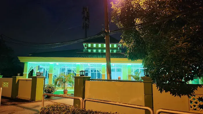Surau Al Iman Taman Dengkil Jaya Picture 1