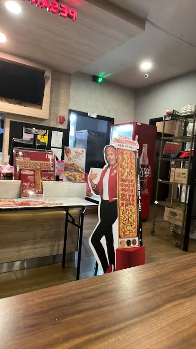 Pizza Hut Delivery Balakong Picture 3
