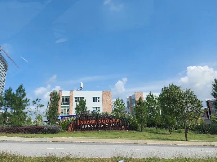 Jasper Square Picture 6
