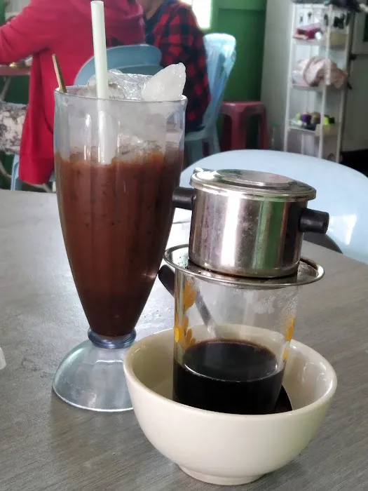 Little Vietnam Restaurant Picture 2