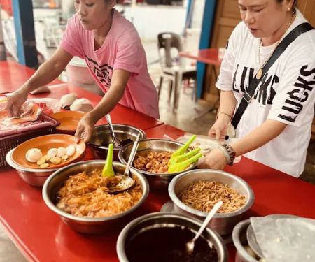 Mei Ling Nasi Lemak 美玲辣椒饭