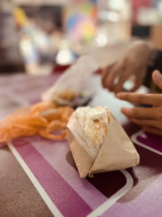 Mei Ling Nasi Lemak 美玲辣椒饭 Picture 2