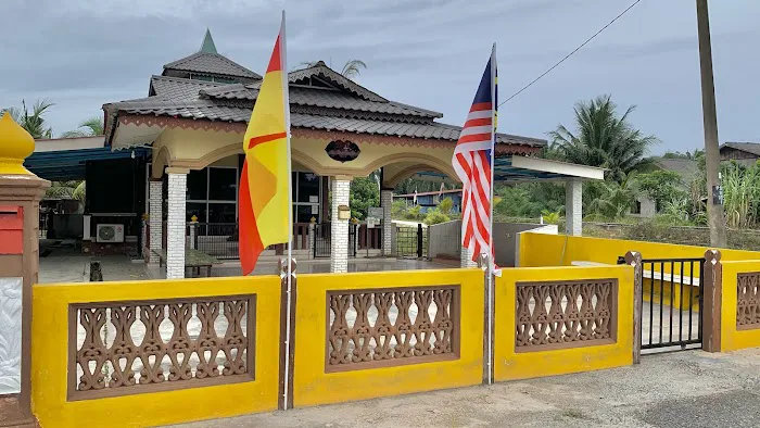 Surau Kuning Picture 1