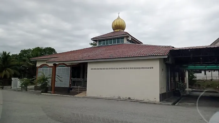 Surau Al-Muttaqin Damai Court Picture 2