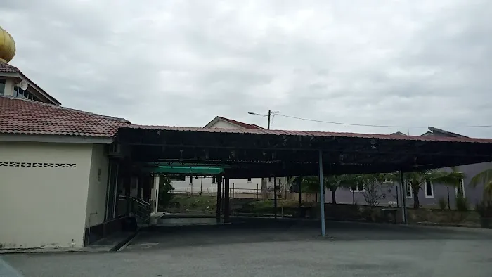 Surau Al-Muttaqin Damai Court Picture 1