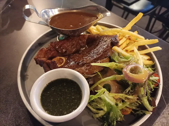 Sip And Chill Restaurant and Bar • 蒲种酒馆 Picture 5