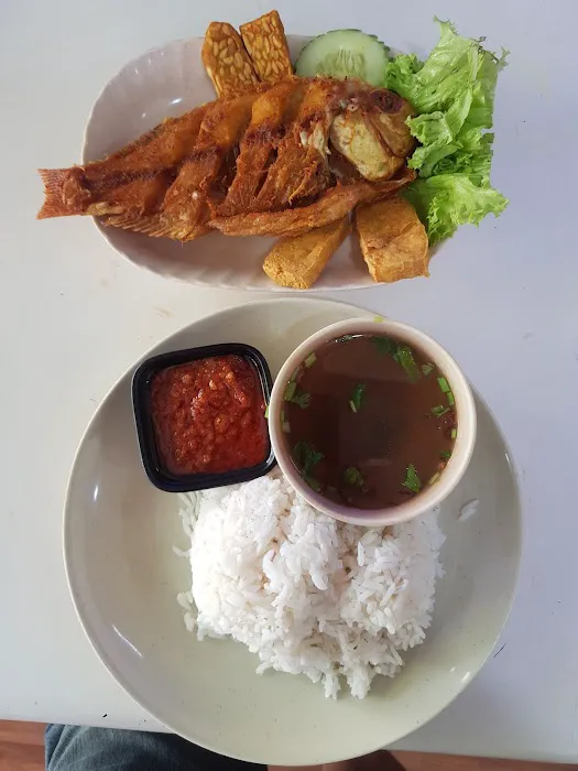 One Resty Cafe Picture 1