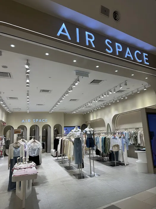 AIR SPACE - MyTOWN Shopping Centre Picture 1