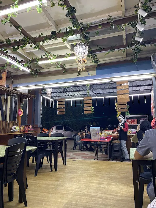 Hanie's Cafe Picture 1
