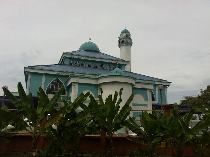 Al-Firdaus Mosque (Town Mosque) Picture 1